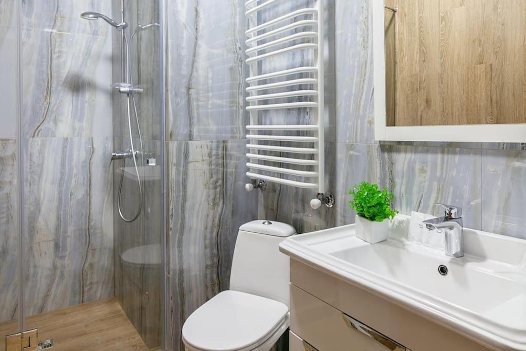 Apartment On Kopernyka Street 5 Lviv Exterior photo